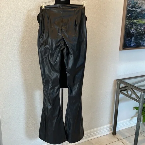NWT Misguided Black, faux, leather lace up front flare leg pants - Picture 4 of 12
